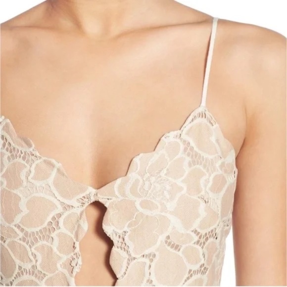 Tularosa Revolve Bryce Maxi XS in Pale Blush - Picture 4 of 7